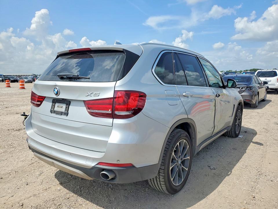 Продаж на аукціоні авто 2017 Bmw X5, vin: 5UXKR0C55H0V66008, номер лоту: 52430206