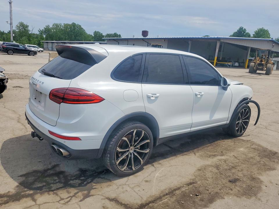 59218966 :رقم المزاد ، WP1AB2A21GLA96576 vin ، 2016 Porsche Cayenne مزاد بيع