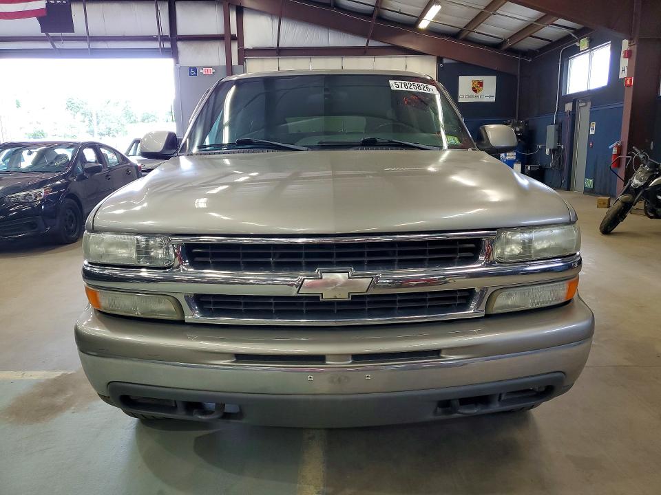 57825826 :رقم المزاد ، 1GNFK16T81J240816 vin ، 2001 Chevrolet Suburban مزاد بيع