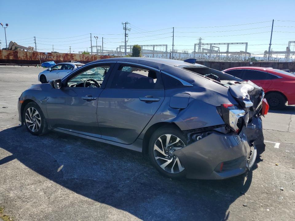 Продаж на аукціоні авто 2018 Honda Civic, vin: 2HGFC2F74JH550060, номер лоту: 57632576