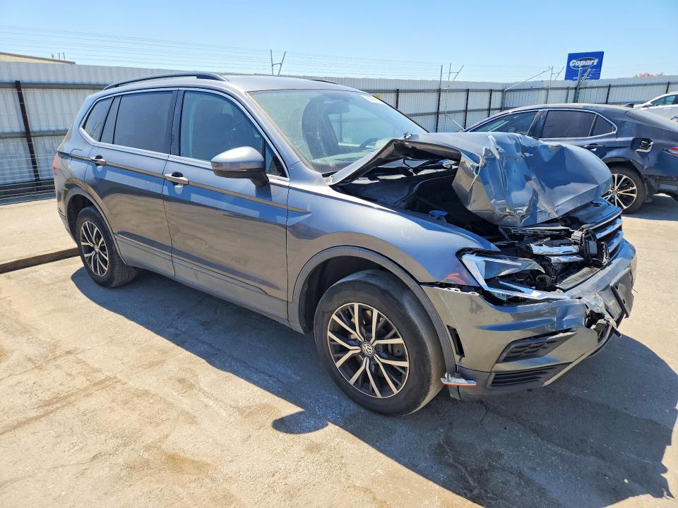57091706 :رقم المزاد ، 3VV3B7AX2KM121643 vin ، 2019 Volkswagen Tiguan مزاد بيع