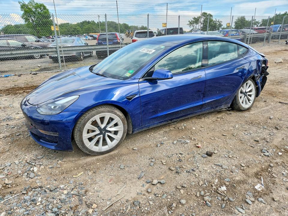 55779696 :رقم المزاد ، 5YJ3E1EA7NF185940 vin ، 2022 Tesla 3 مزاد بيع