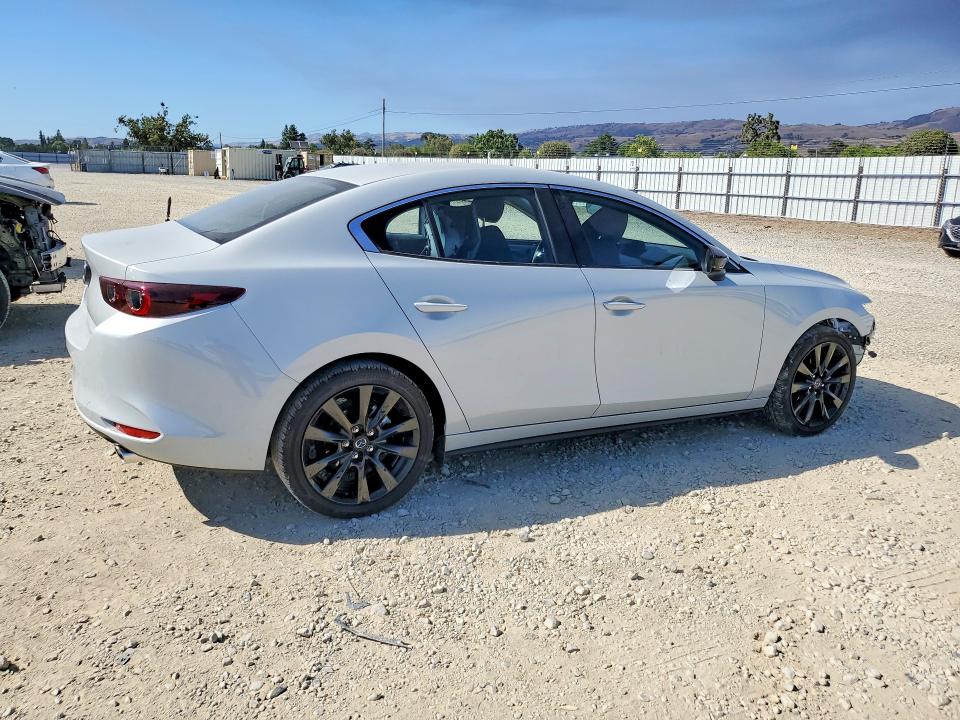 56598956 :رقم المزاد ، JM1BPABM9S1769359 vin ، 2025 Mazda 3 مزاد بيع