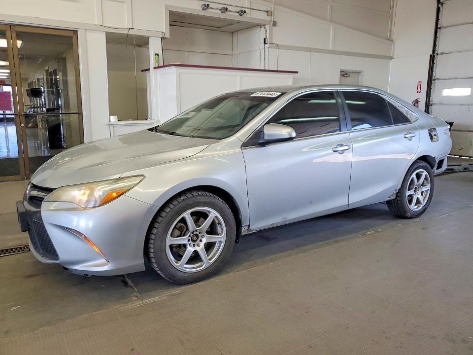 57443446 :رقم المزاد ، 4T1BF1FK3GU603299 vin ، 2016 Toyota Camry مزاد بيع