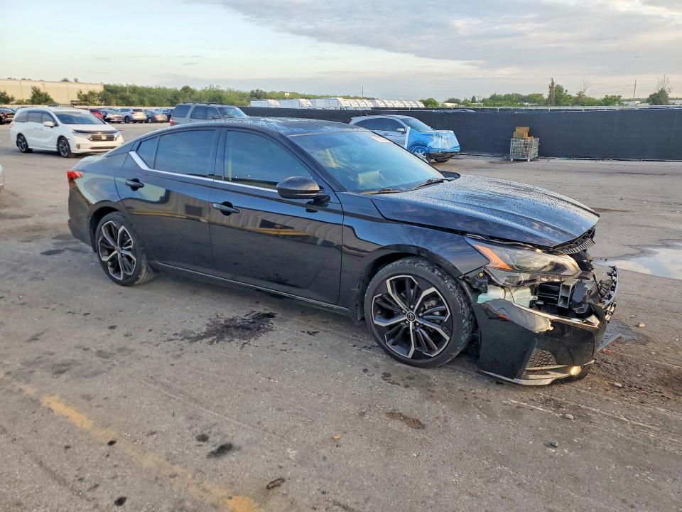 57352396 :رقم المزاد ، 1N4BL4CV7SN309166 vin ، 2025 Nissan Altima مزاد بيع