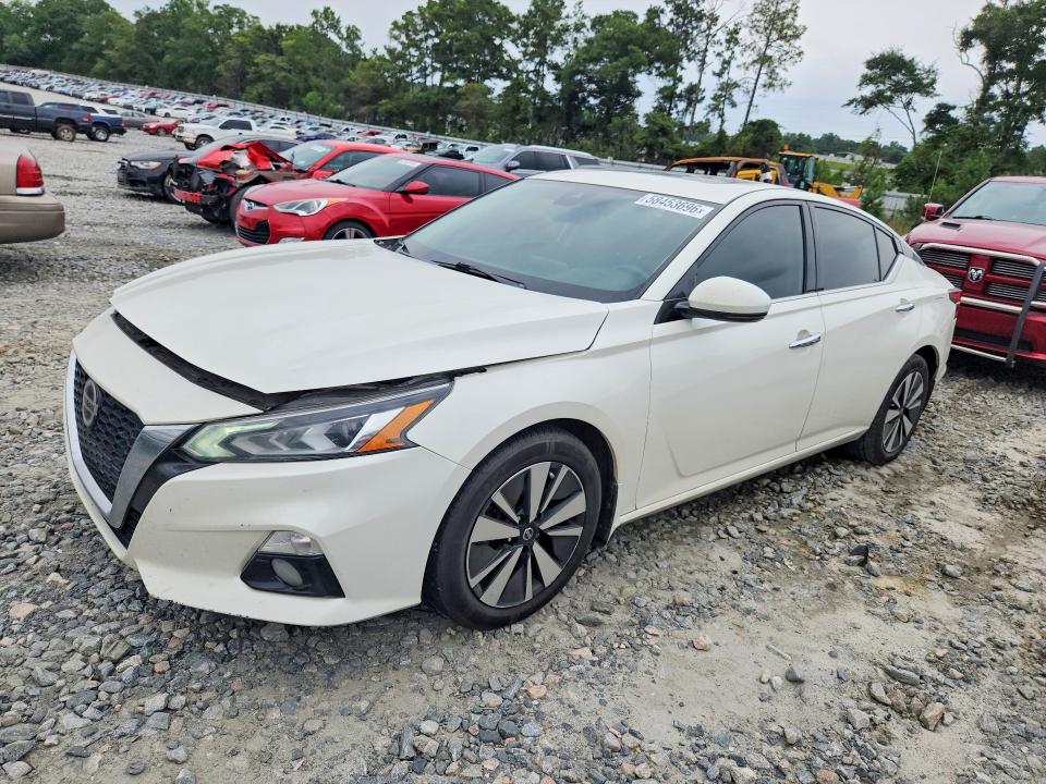 Auction sale of the 2019 Nissan Altima, vin: 1N4BL4DV4KC135664, lot number: 58453696