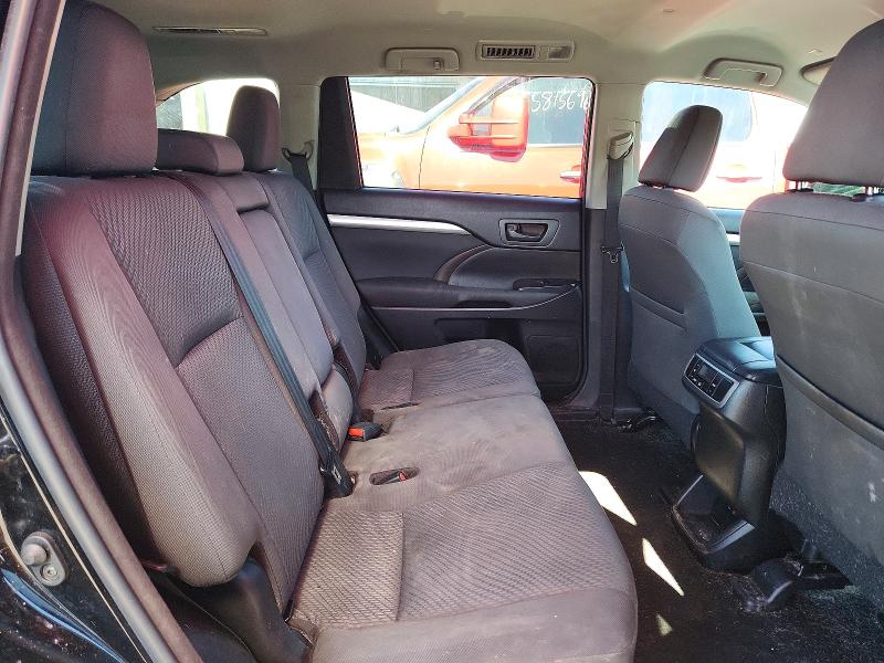 55779616 :رقم المزاد ، 5TDBZRFH7JS898904 vin ، 2018 Toyota Highlander مزاد بيع
