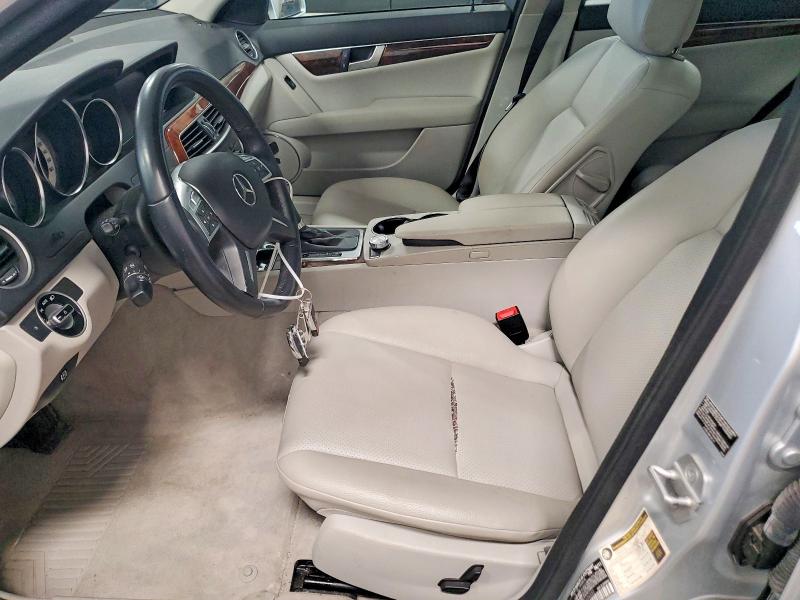 55610466 :رقم المزاد ، WDDGF8BB4CA606030 vin ، 2012 Mercedes-benz C مزاد بيع