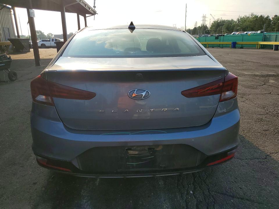 2019 Hyundai Elantra მანქანა იყიდება აუქციონზე, vin: KMHD84LF9KU818920, აუქციონის ნომერი: 58111146