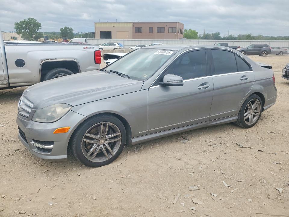 Продажа на аукционе авто 2013 Mercedes-benz C, vin: WDDGF8ABXDR296583, номер лота: 55870406