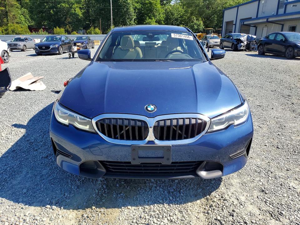 2021 Bmw 330xi მანქანა იყიდება აუქციონზე, vin: 3MW5R7J07M8B87555, აუქციონის ნომერი: 57301456