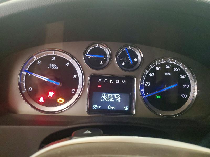57917836 :رقم المزاد ، 3GYT4MEFXBG306721 vin ، 2011 Cadillac Escalade مزاد بيع