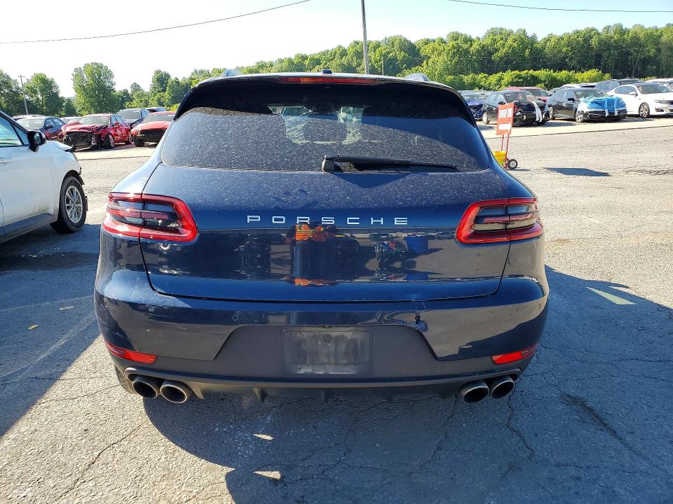 55890446 :رقم المزاد ، WP1AB2A51FLB63623 vin ، 2015 Porsche Macan مزاد بيع