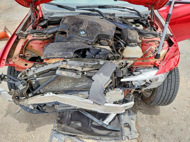 58461356 :رقم المزاد ، WBA3C3G50ENS71235 vin ، 2014 Bmw 320 مزاد بيع