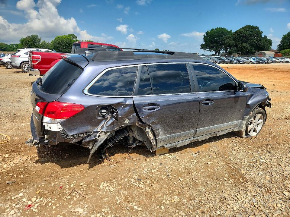56537836 :رقم المزاد ، 4S4BRCKC9D3303477 vin ، 2013 Subaru Outback مزاد بيع