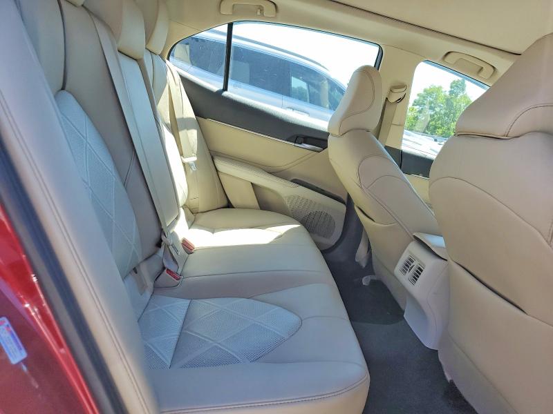 Продаж на аукціоні авто 2018 Toyota Camry, vin: 4T1B11HK6JU571984, номер лоту: 55982836