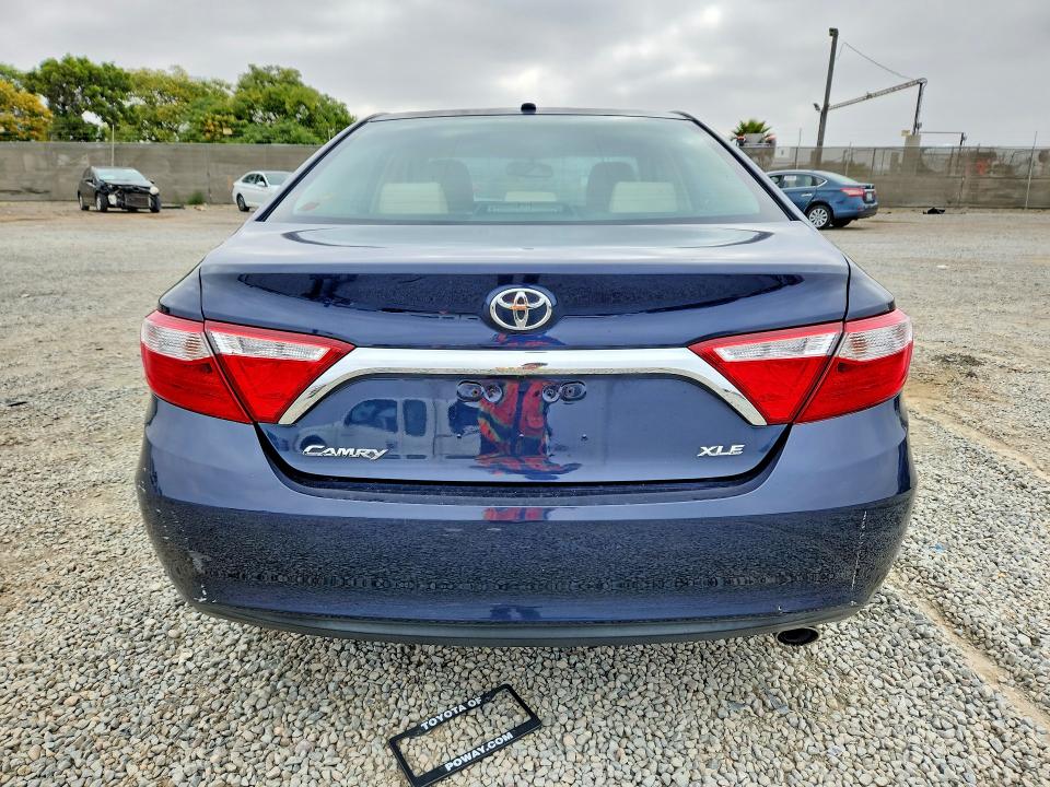 Aukcja sprzedaży 2015 Toyota Camry, vin: 4T4BF1FK3FR458169, numer aukcji: 55843556