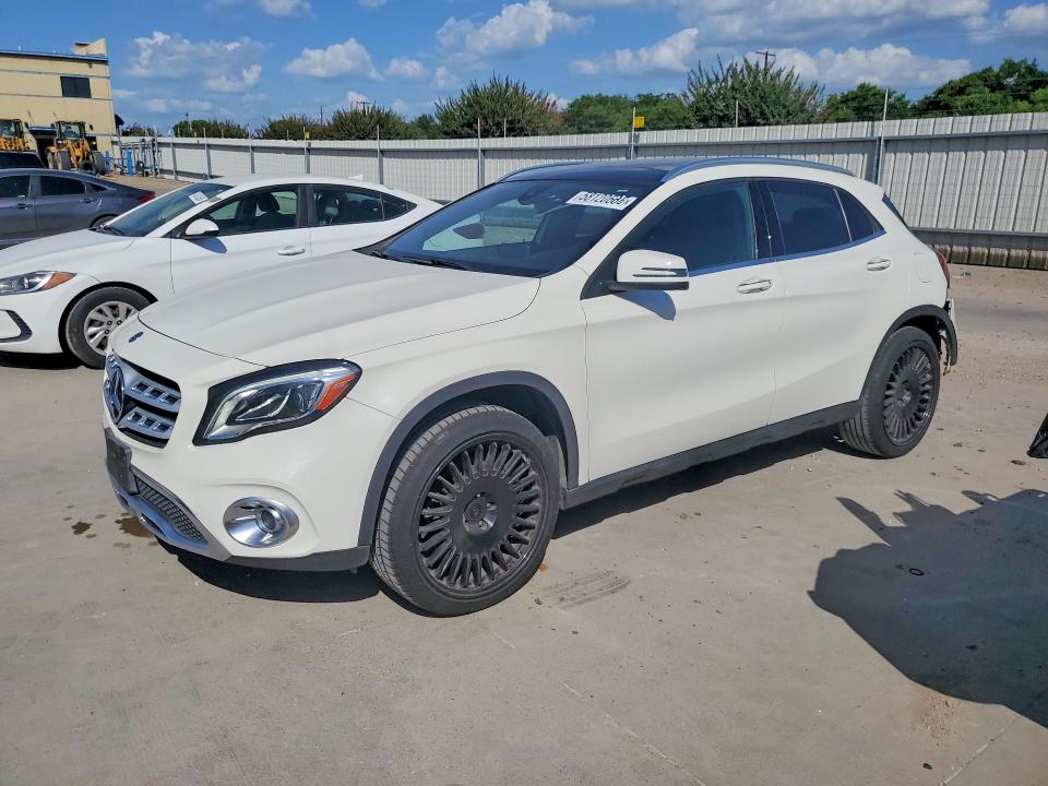 60091566 :رقم المزاد ، WDCTG4EB8JJ471605 vin ، 2018 Mercedes-benz Gla مزاد بيع
