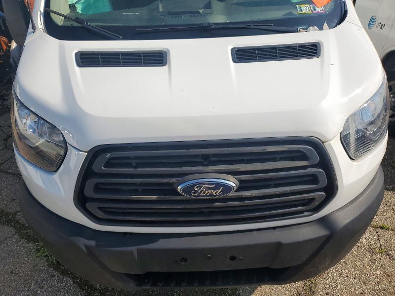 56607106 :رقم المزاد ، 1FTYR1ZM5GKA03138 vin ، 2016 Ford Transit مزاد بيع