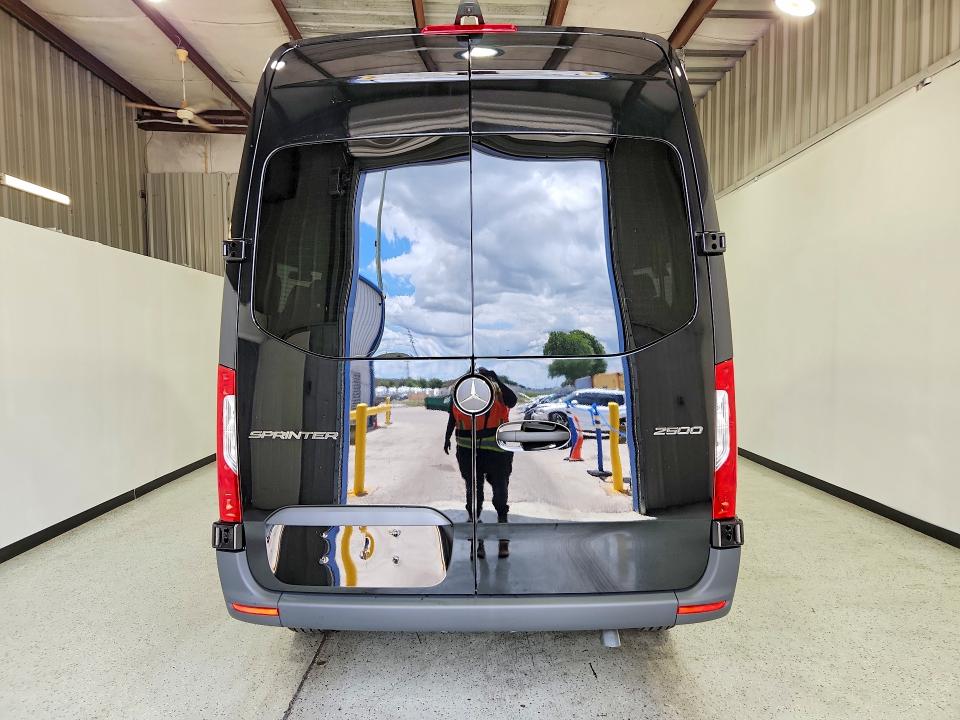 2026 Mercedes-benz Sprinter მანქანა იყიდება აუქციონზე, vin: W1Z4KFHY2TT617063, აუქციონის ნომერი: 56262516