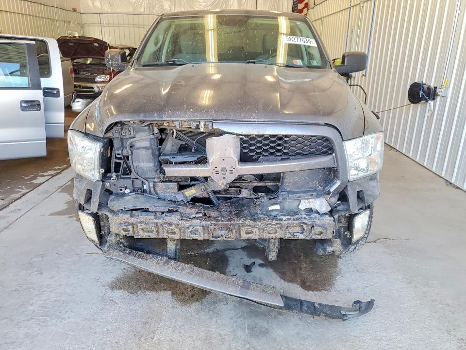 56272636 :رقم المزاد ، 1C6RR7FT8GS135708 vin ، 2016 Ram 1500 مزاد بيع