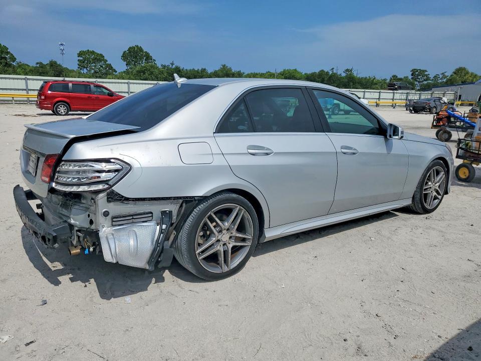 57290356 :رقم المزاد ، WDDHF5KBXEB012879 vin ، 2014 Mercedes-benz E مزاد بيع