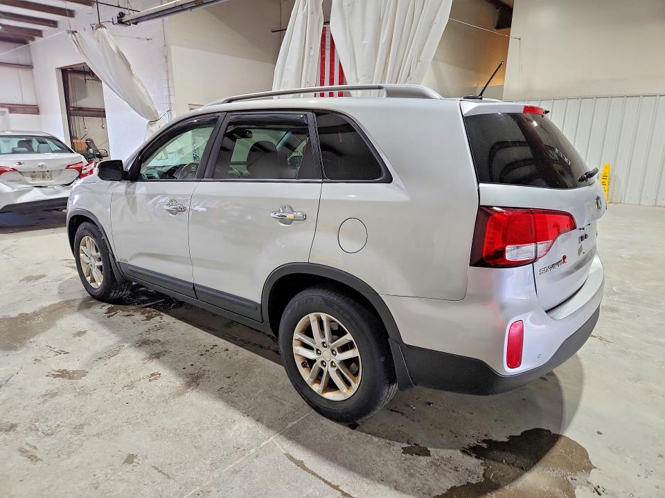 2015 Kia Sorento მანქანა იყიდება აუქციონზე, vin: 5XYKTDA75FG602186, აუქციონის ნომერი: 57616306