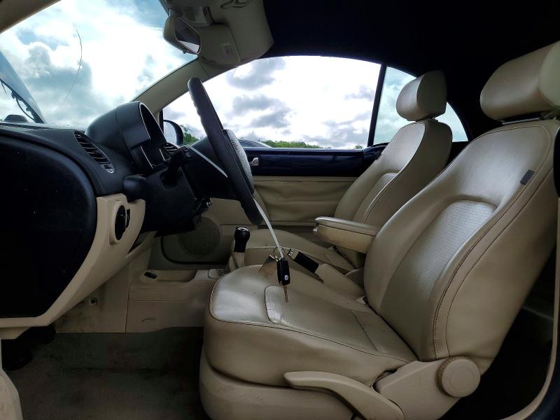 58584036 :رقم المزاد ، 3VWPF31Y16M303567 vin ، 2006 Volkswagen New Beetle مزاد بيع