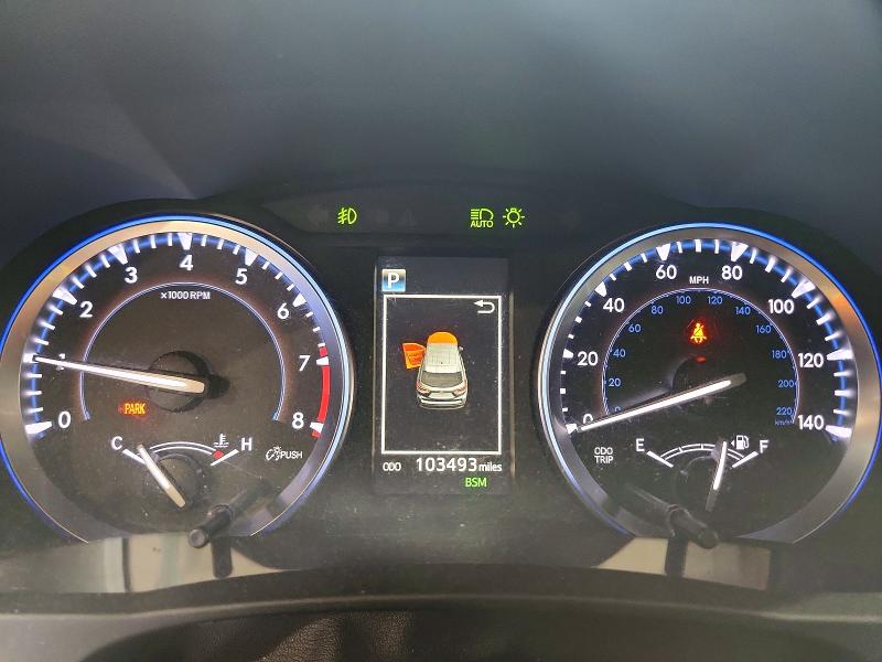 2018 Toyota Highlander მანქანა იყიდება აუქციონზე, vin: 5TDKZRFH4JS529725, აუქციონის ნომერი: 56797746
