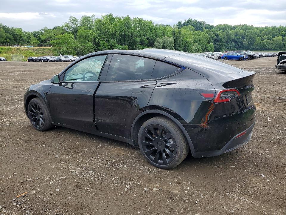 2024 Tesla Model Y მანქანა იყიდება აუქციონზე, vin: 7SAYGDEE7RA243958, აუქციონის ნომერი: 57931656