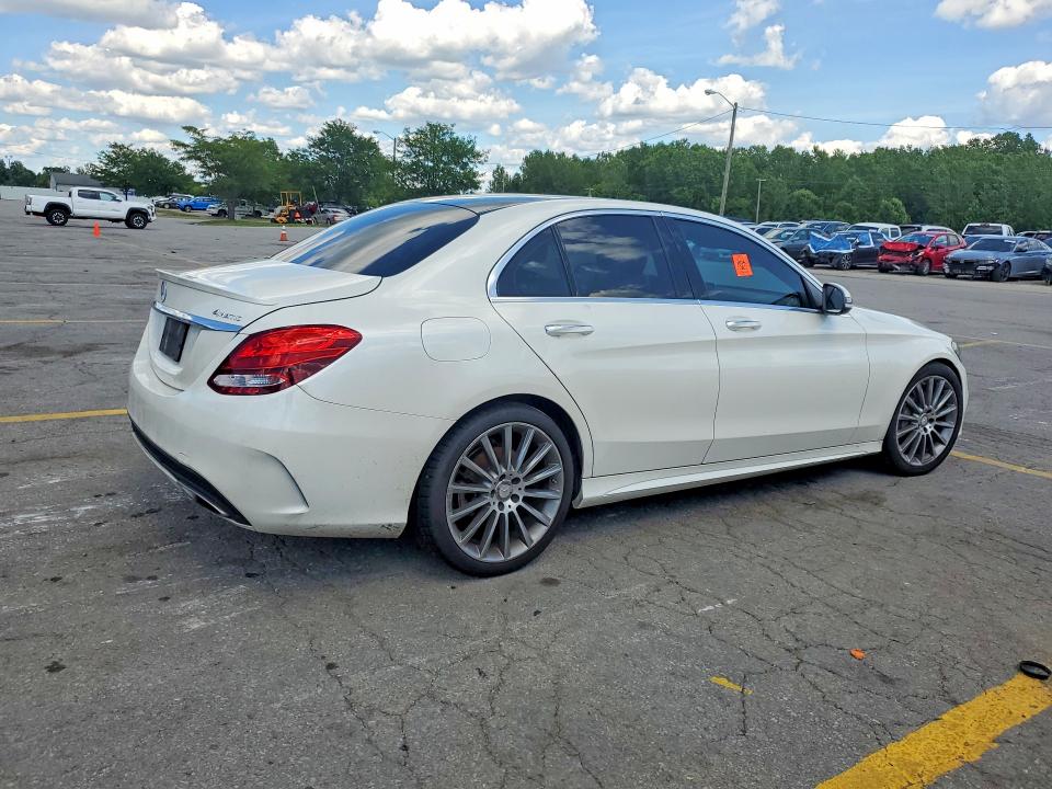 2016 Mercedes-benz C მანქანა იყიდება აუქციონზე, vin: 55SWF4KB1GU106224, აუქციონის ნომერი: 58247036