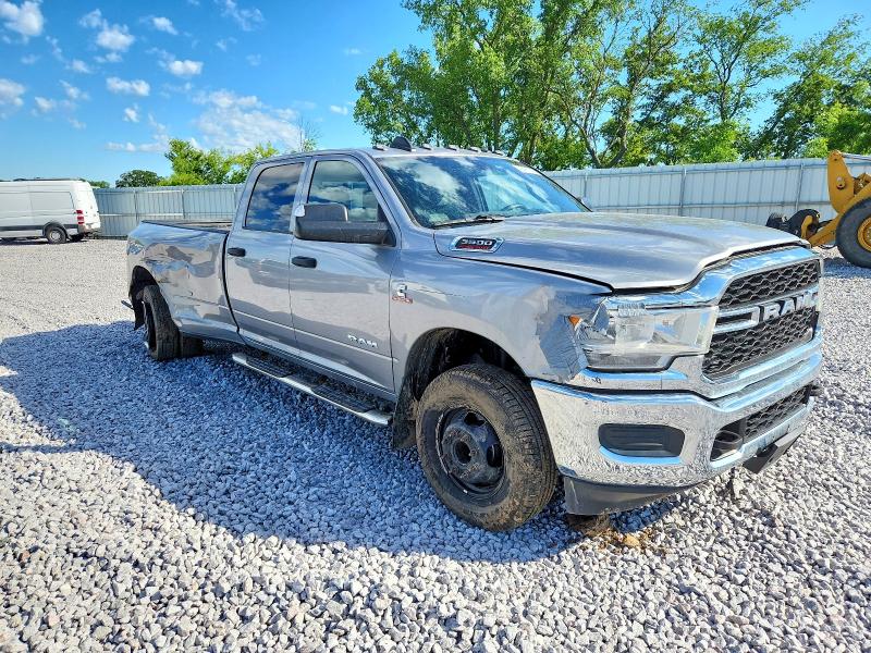 57247736 :رقم المزاد ، 3C63RRGL1NG153231 vin ، 2022 Ram 3500 مزاد بيع