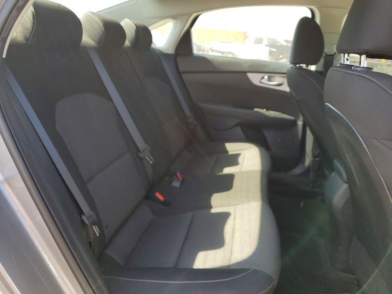 58694656 :رقم المزاد ، 3KPF24AD8RE800983 vin ، 2024 Kia Forte مزاد بيع