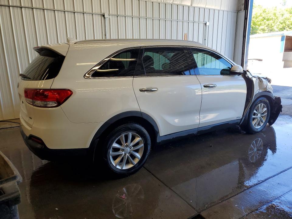 55735646 :رقم المزاد ، 5XYPGDA30JG398719 vin ، 2018 Kia Sorento مزاد بيع