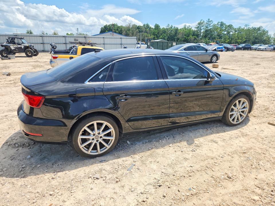 56229826 :رقم المزاد ، WAUACGFF7F1065217 vin ، 2015 Audi A3 مزاد بيع