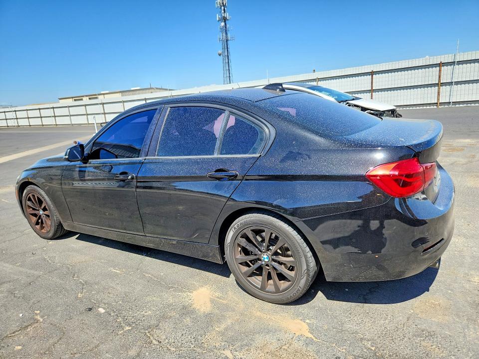Продаж на аукціоні авто 2017 Bmw 320, vin: WBA8E1G3XHNU16417, номер лоту: 55640336