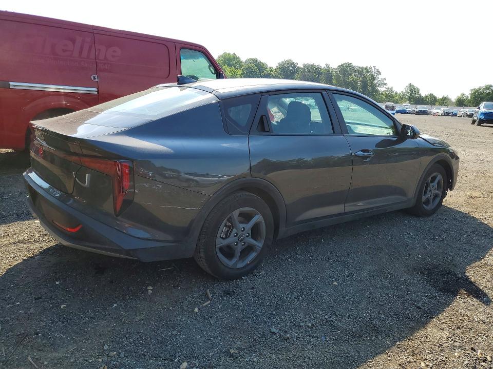 2025 Kia K4 მანქანა იყიდება აუქციონზე, vin: 3KPFT4DE2SE118270, აუქციონის ნომერი: 58289066