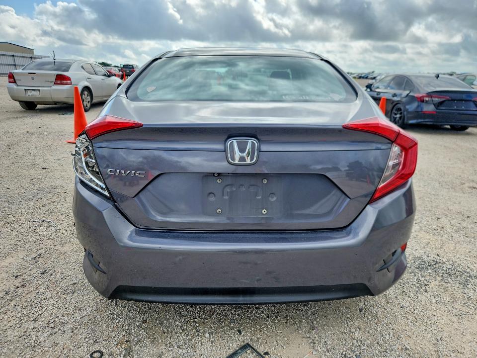 Продажа на аукционе авто 2018 Honda Civic, vin: 2HGFC2F58JH574246, номер лота: 56948726