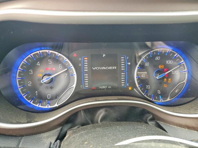 58742486 :رقم المزاد ، 2C4RC1DG2MR538335 vin ، 2021 Chrysler Voyager مزاد بيع