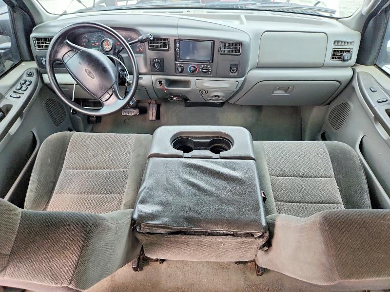 55439656 :رقم المزاد ، 1FTNW21F32EB45817 vin ، 2002 Ford F250 مزاد بيع