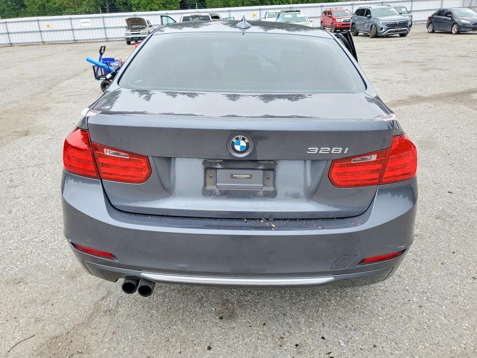 Продаж на аукціоні авто 2012 Bmw 328, vin: WBA3A5C50CF256569, номер лоту: 55811686