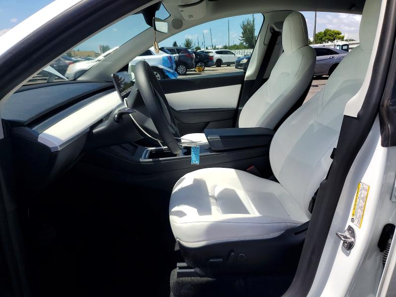 Продажа на аукционе авто 2022 Tesla Model Y, vin: 7SAYGAEE8NF390270, номер лота: 57403446