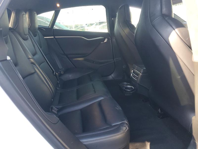Продажа на аукционе авто 2018 Tesla Model S, vin: 5YJSA1E23JF243911, номер лота: 55718056