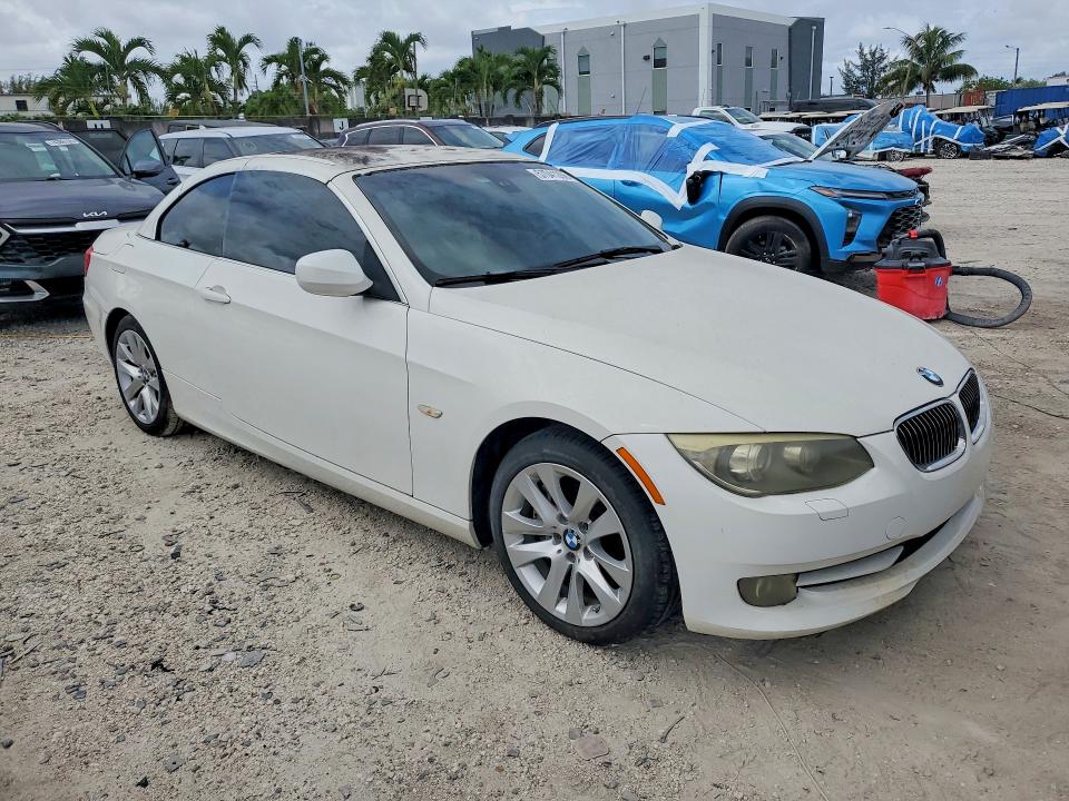 2011 Bmw 335 მანქანა იყიდება აუქციონზე, vin: WBADX7C50BE261001, აუქციონის ნომერი: 57041266