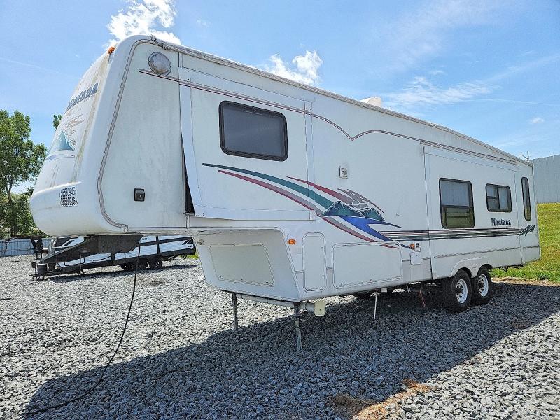56580946 :رقم المزاد ، 4YDF3282314053706 vin ، 2001 Montana Trailer مزاد بيع