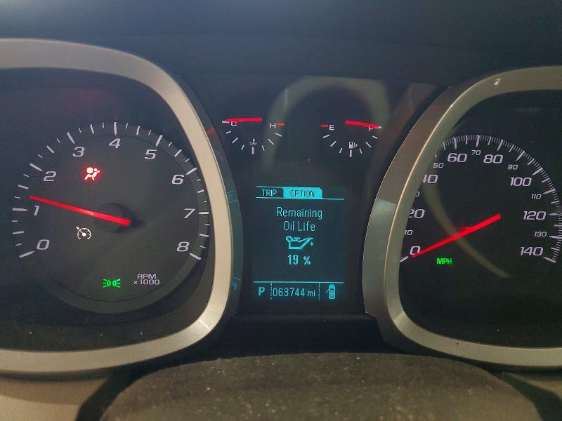 56476266 :رقم المزاد ، 1GNFLEEK5FZ131784 vin ، 2015 Chevrolet Equinox مزاد بيع