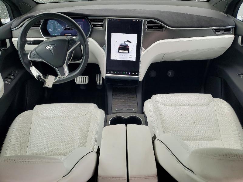 2016 Tesla Model X მანქანა იყიდება აუქციონზე, vin: 5YJXCAE43GF003686, აუქციონის ნომერი: 55729476
