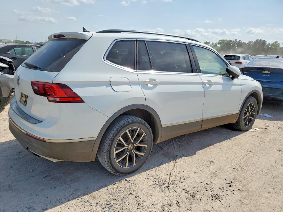 58897356 :رقم المزاد ، 3VV3B7AX6MM063524 vin ، 2021 Volkswagen Tiguan مزاد بيع