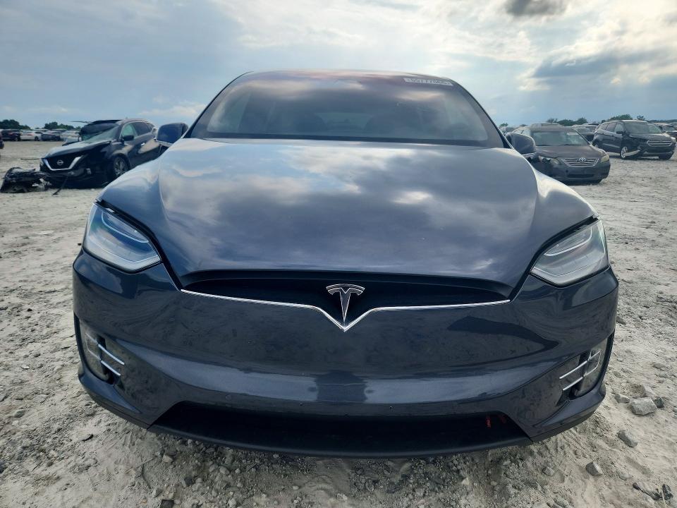 2020 Tesla Model X მანქანა იყიდება აუქციონზე, vin: 5YJXCBE20LF236813, აუქციონის ნომერი: 55777666