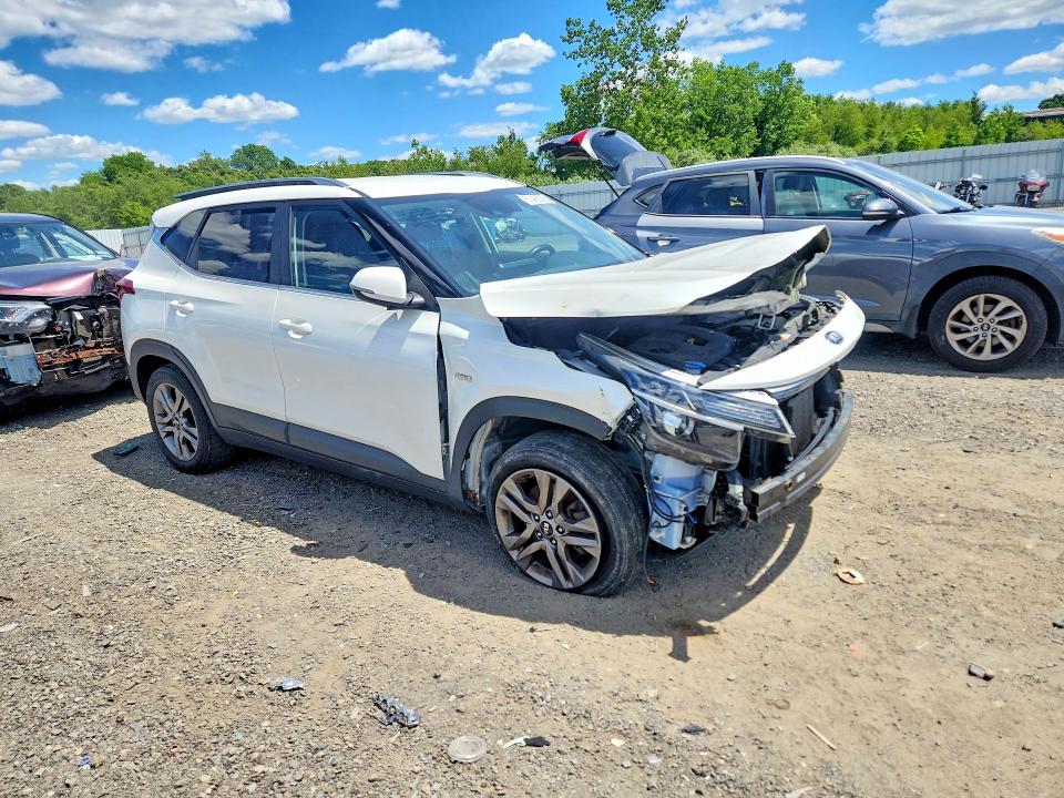 57486056 :رقم المزاد ، KNDEUCAA5M7124572 vin ، 2021 Kia Seltos مزاد بيع